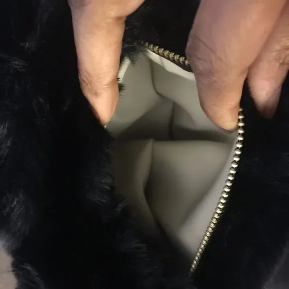 Black Fluffy Heart Purse - Picture 7 of 7